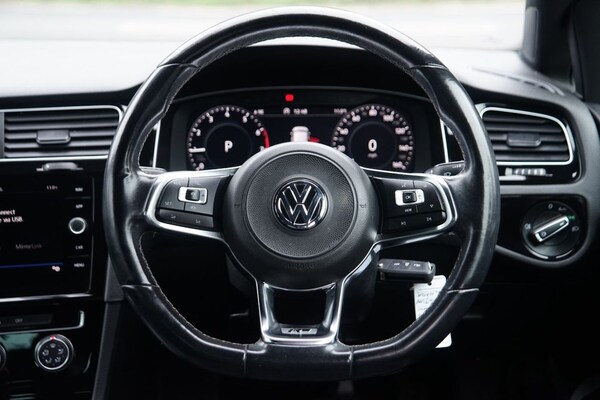 Used Volkswagen Golf 2019 for sale - 76132948: Photo 11