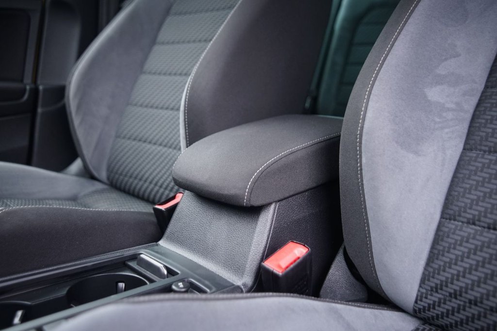 Used Volkswagen Golf 2019 for sale - 76132948: Photo 24