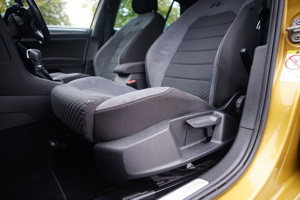 Used Volkswagen Golf 2019 for sale - 76132948: Photo 26