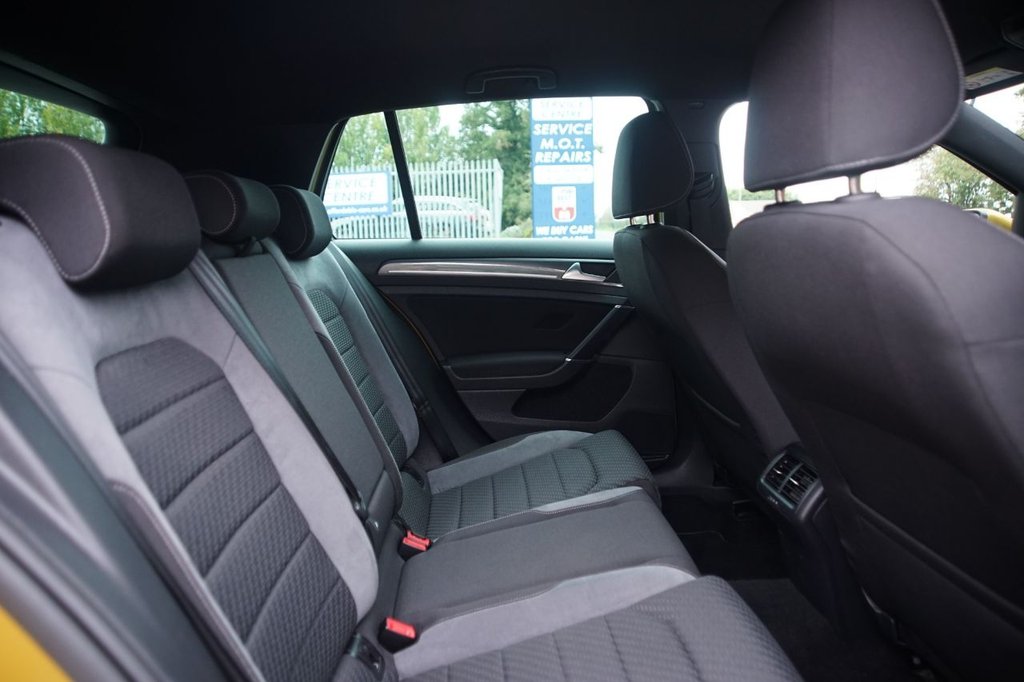 Used Volkswagen Golf 2019 for sale - 76132948: Photo 31