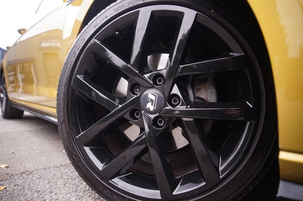 Used Volkswagen Golf 2019 for sale - 76132948: Photo 39