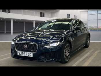 Used Jaguar XE 2019 for sale - 74746456: Photo