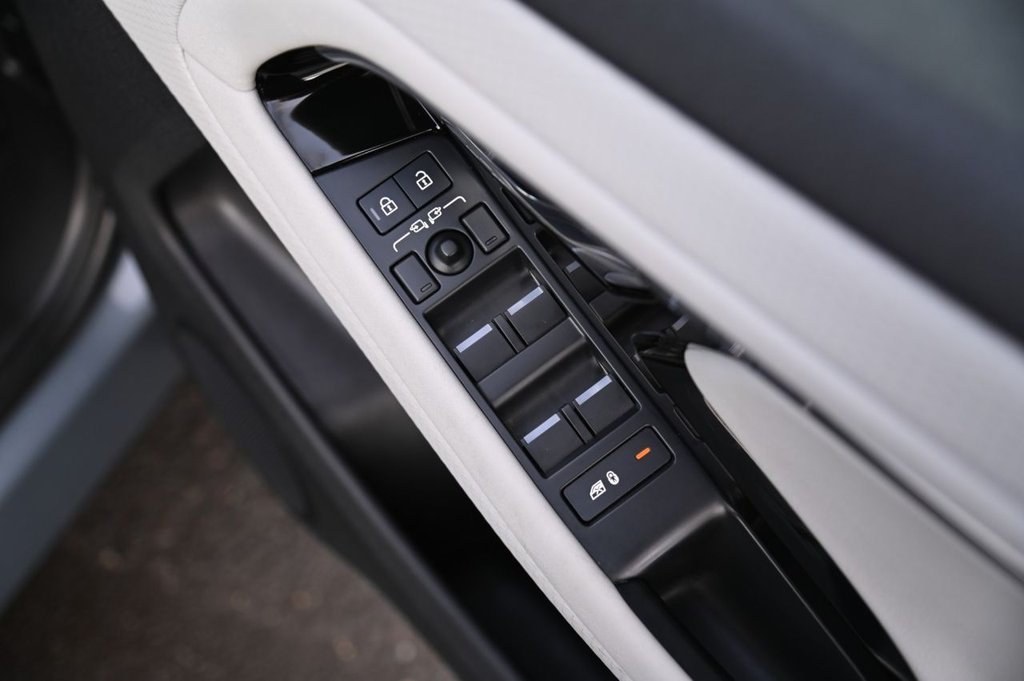 Used Land Rover Range Rover Evoque 2022 for sale - 77936360: Photo 25