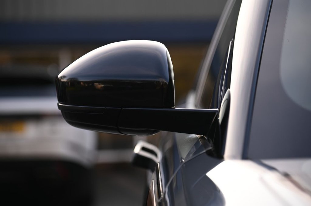 Used Land Rover Range Rover Evoque 2022 for sale - 77936360: Photo 41