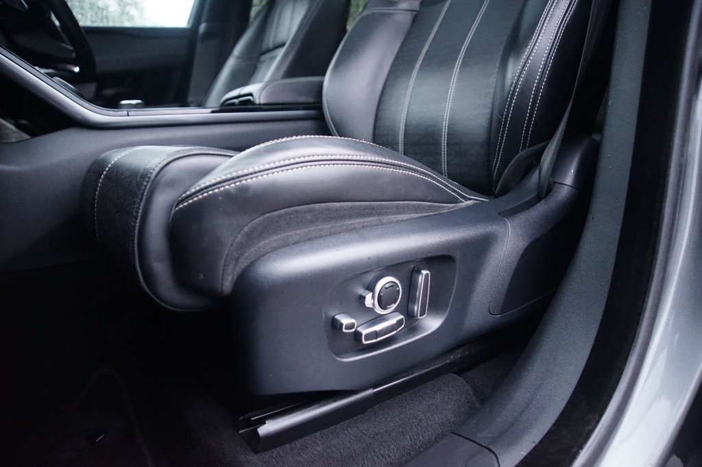 Used Land Rover Range Rover Velar 2018 for sale - 75739043: Photo 24