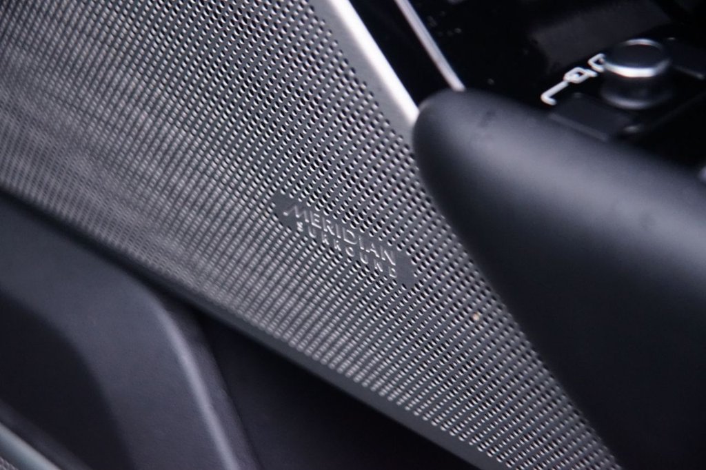 Used Land Rover Range Rover Velar 2018 for sale - 75739043: Photo 27