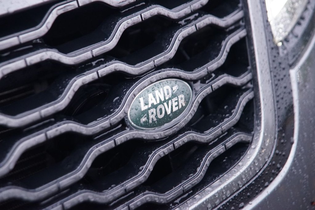 Used Land Rover Range Rover Velar 2018 for sale - 75739043: Photo 32