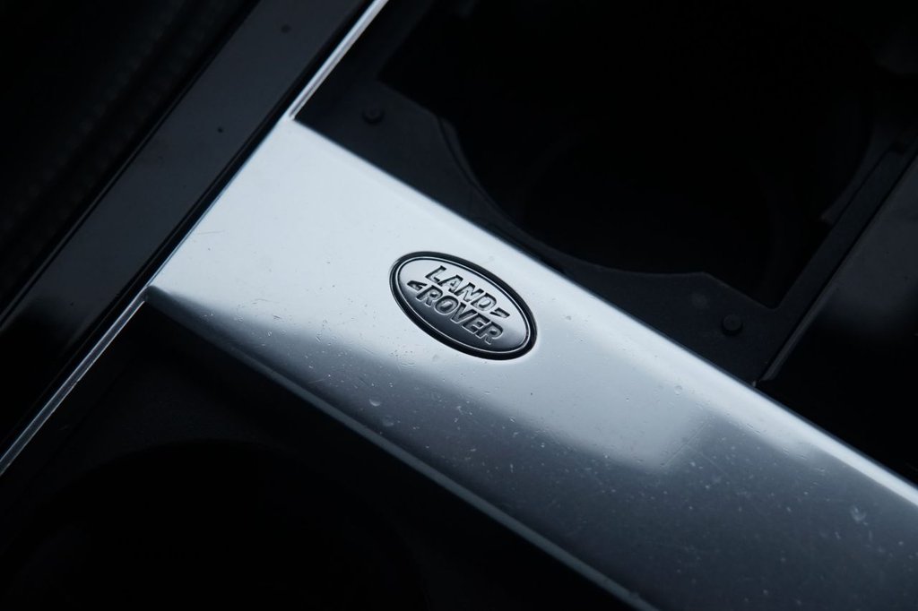 Used Land Rover Range Rover Velar 2018 for sale - 75739043: Photo 8