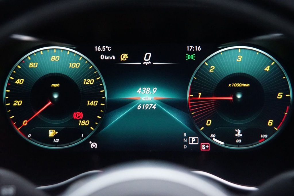 Used Mercedes-Benz C Class 2019 for sale - 76445869: Photo 14