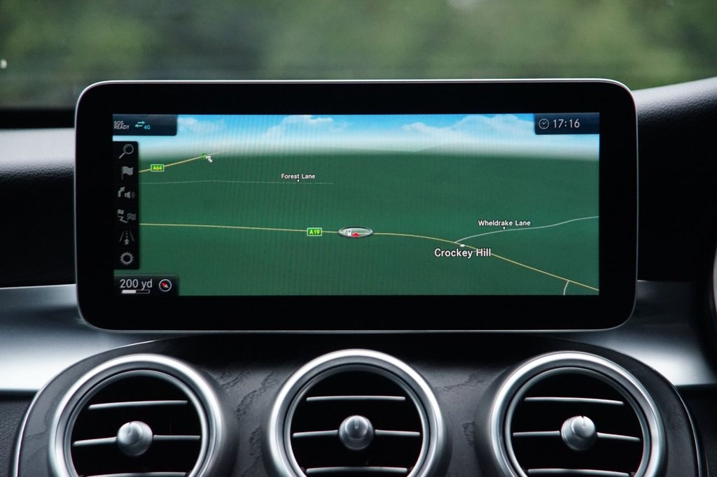 Used Mercedes-Benz C Class 2019 for sale - 76445869: Photo 17