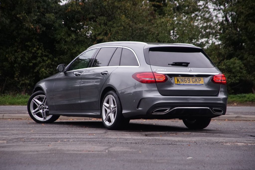 Used Mercedes-Benz C Class 2019 for sale - 76445869: Photo 2