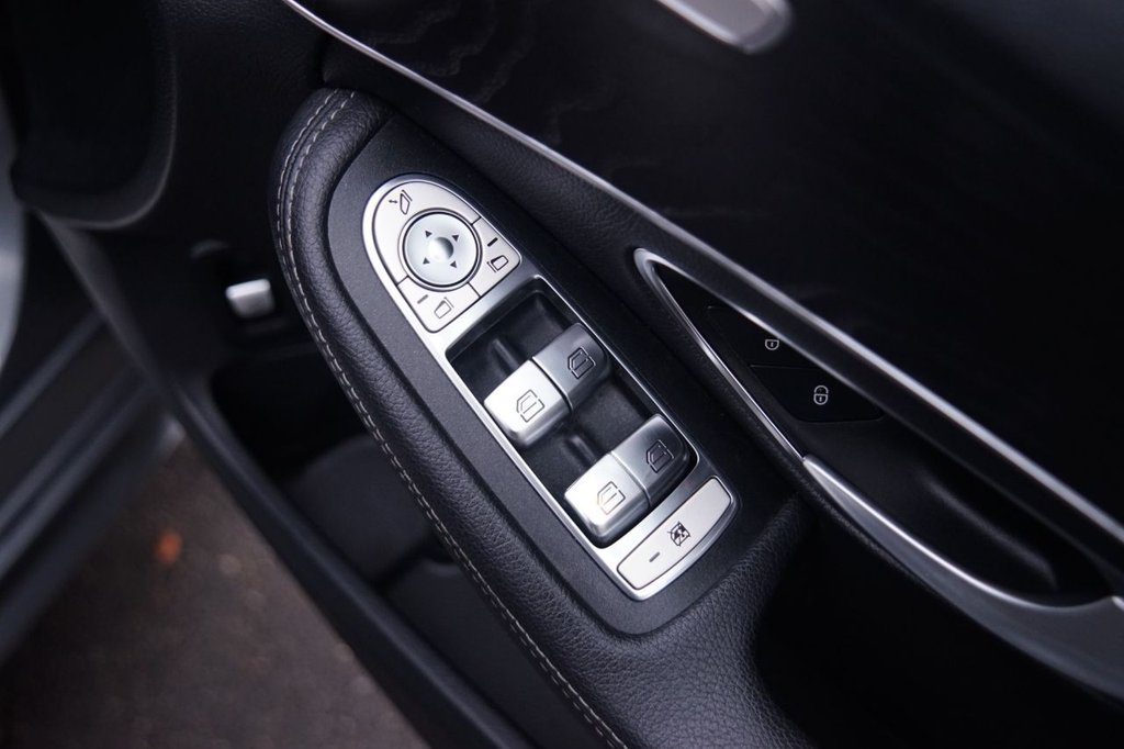 Used Mercedes-Benz C Class 2019 for sale - 76445869: Photo 26