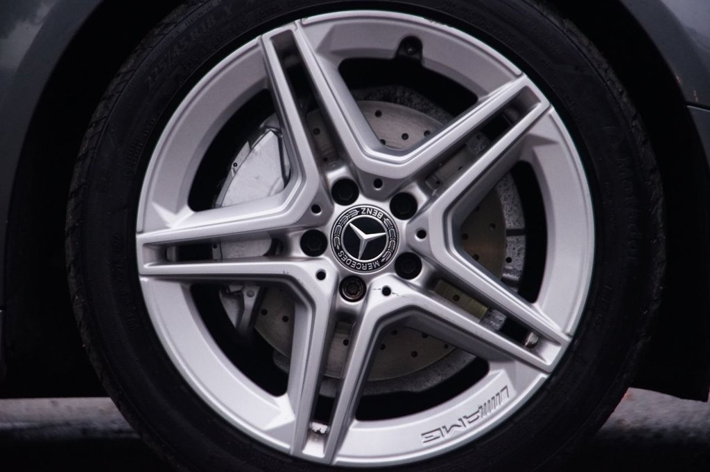 Used Mercedes-Benz C Class 2019 for sale - 76445869: Photo 36