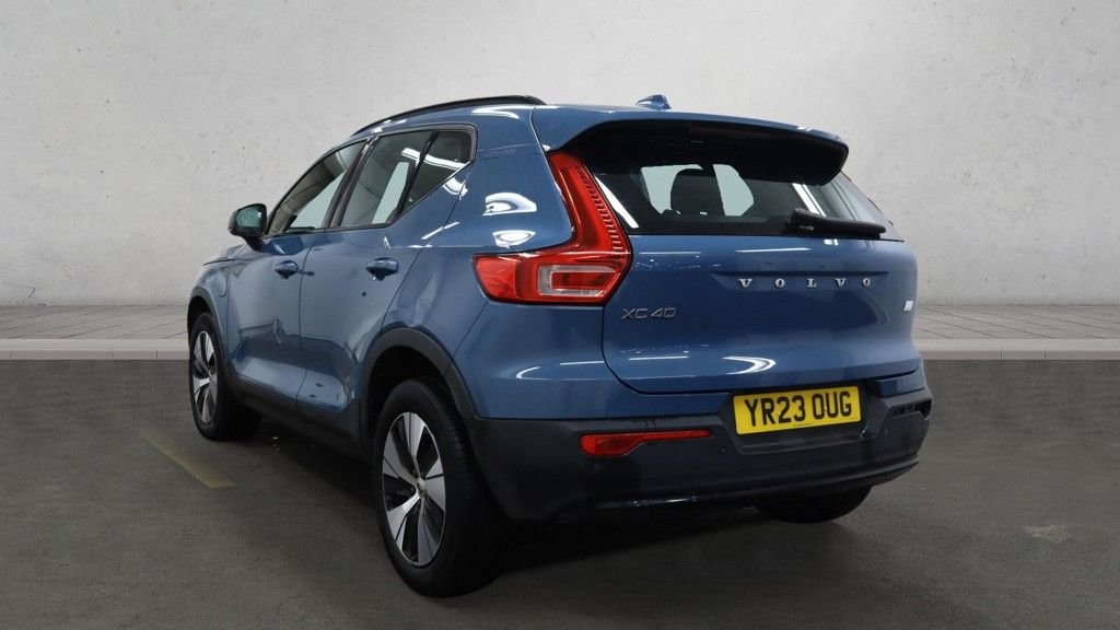 Used Volvo XC40 2023 for sale - 77139642: Photo 3
