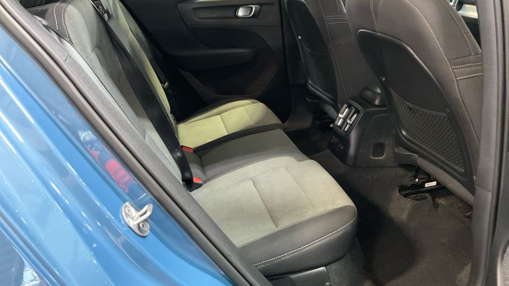 Used Volvo XC40 2023 for sale - 77139642: Photo 8