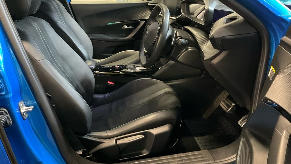 Used Peugeot 2008 2023 for sale - 77065349: Photo 7