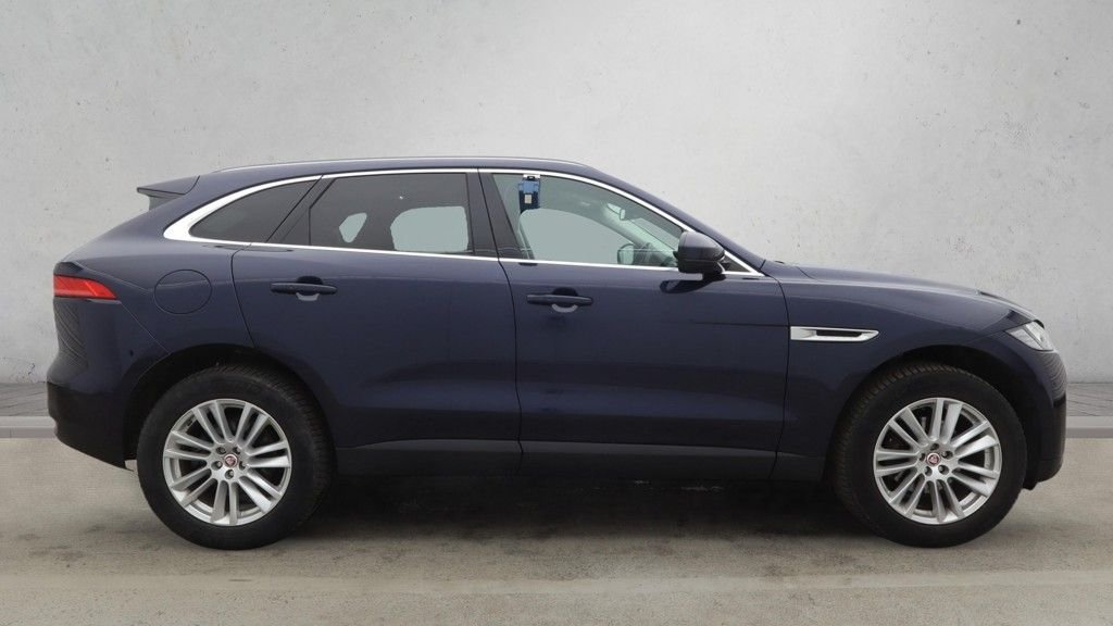 Used Jaguar F-Pace 2017 for sale - 77967426: Photo 5