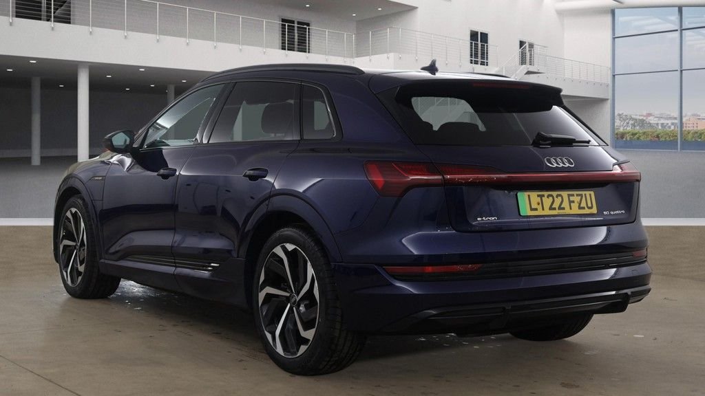 Used Audi e-tron 2022 for sale - 78017637: Photo 3