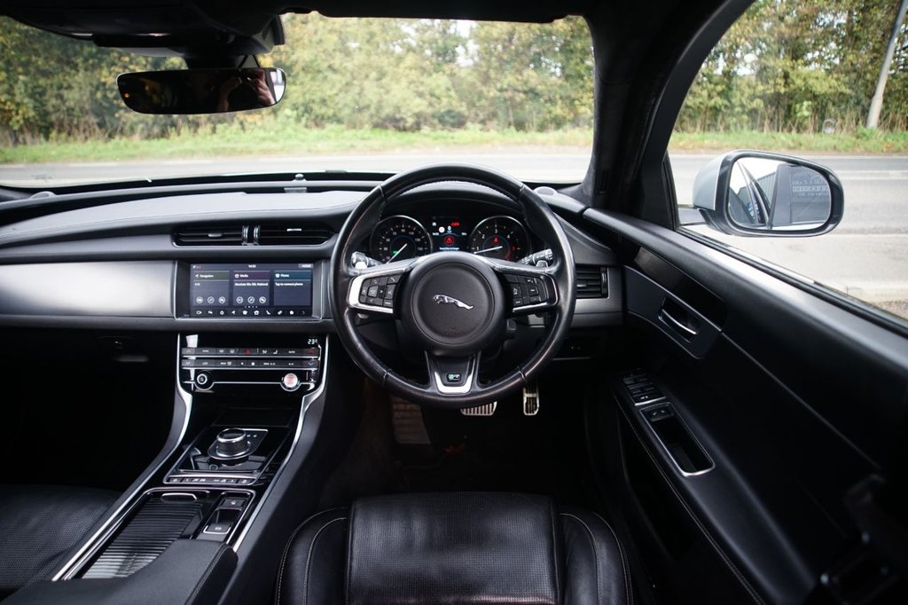 Used Jaguar XF 2019 for sale - 76950165: Photo 10