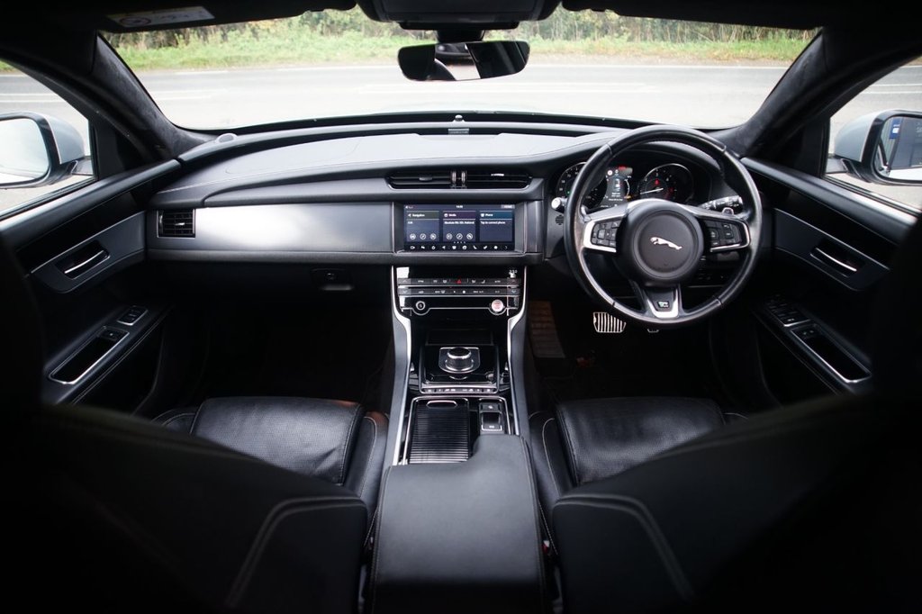 Used Jaguar XF 2019 for sale - 76950165: Photo 16