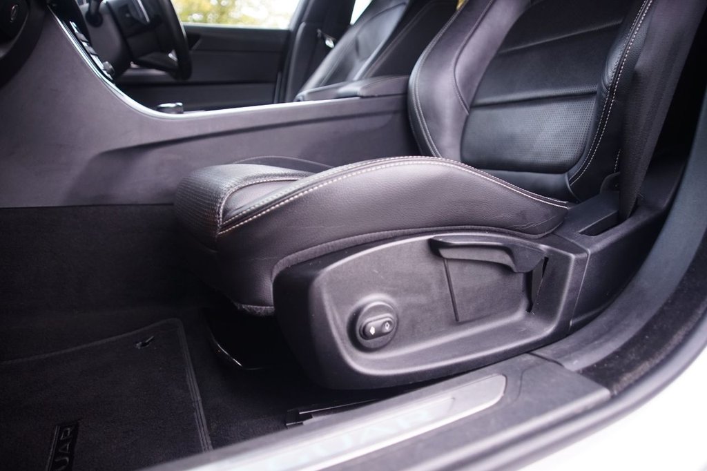 Used Jaguar XF 2019 for sale - 76950165: Photo 24