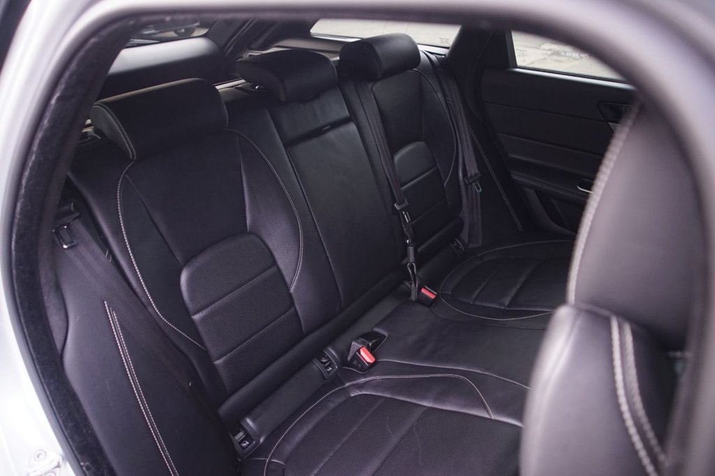 Used Jaguar XF 2019 for sale - 76950165: Photo 30