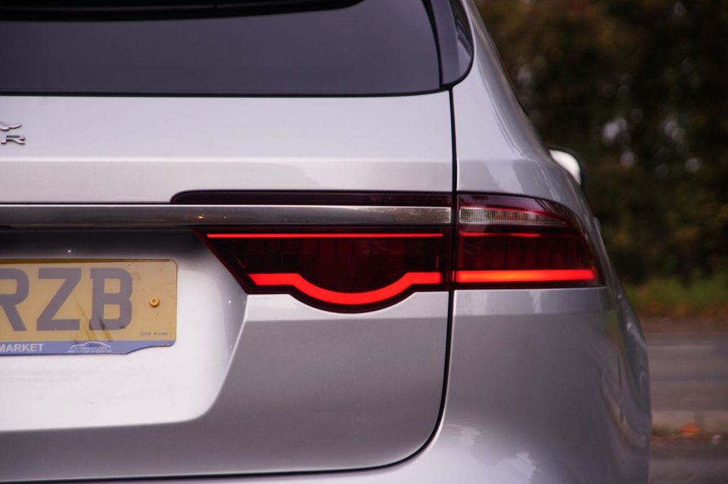 Used Jaguar XF 2019 for sale - 76950165: Photo 41