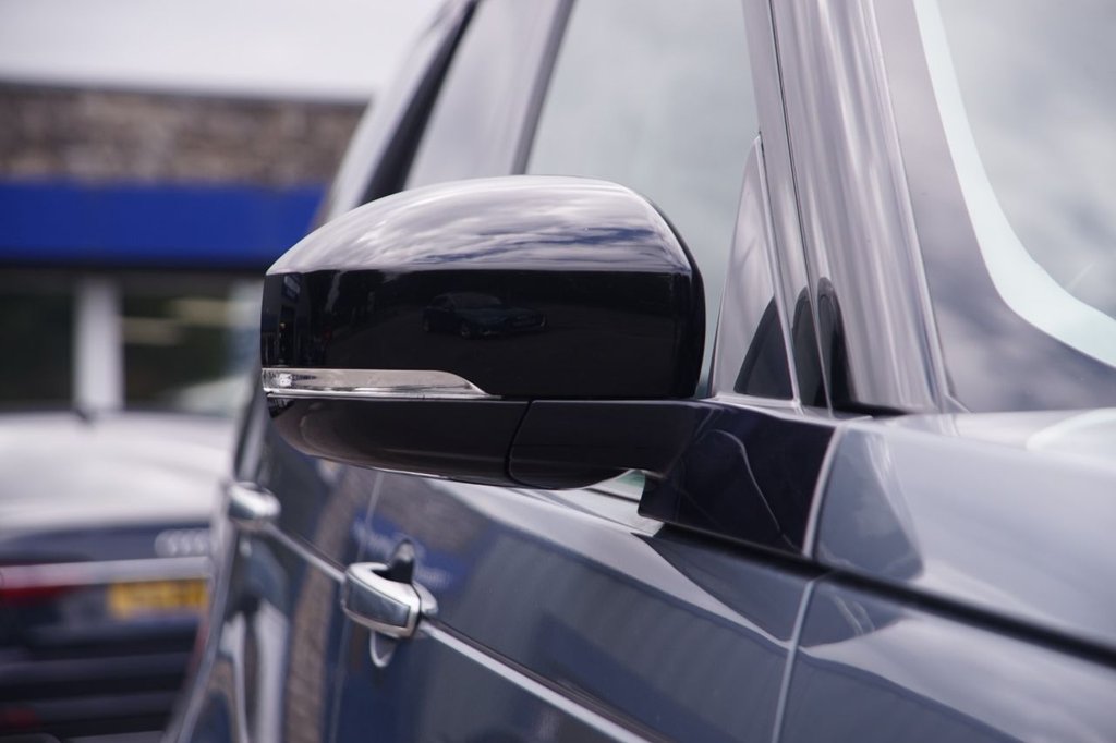 Used Land Rover Discovery 2018 for sale - 76685895: Photo 48