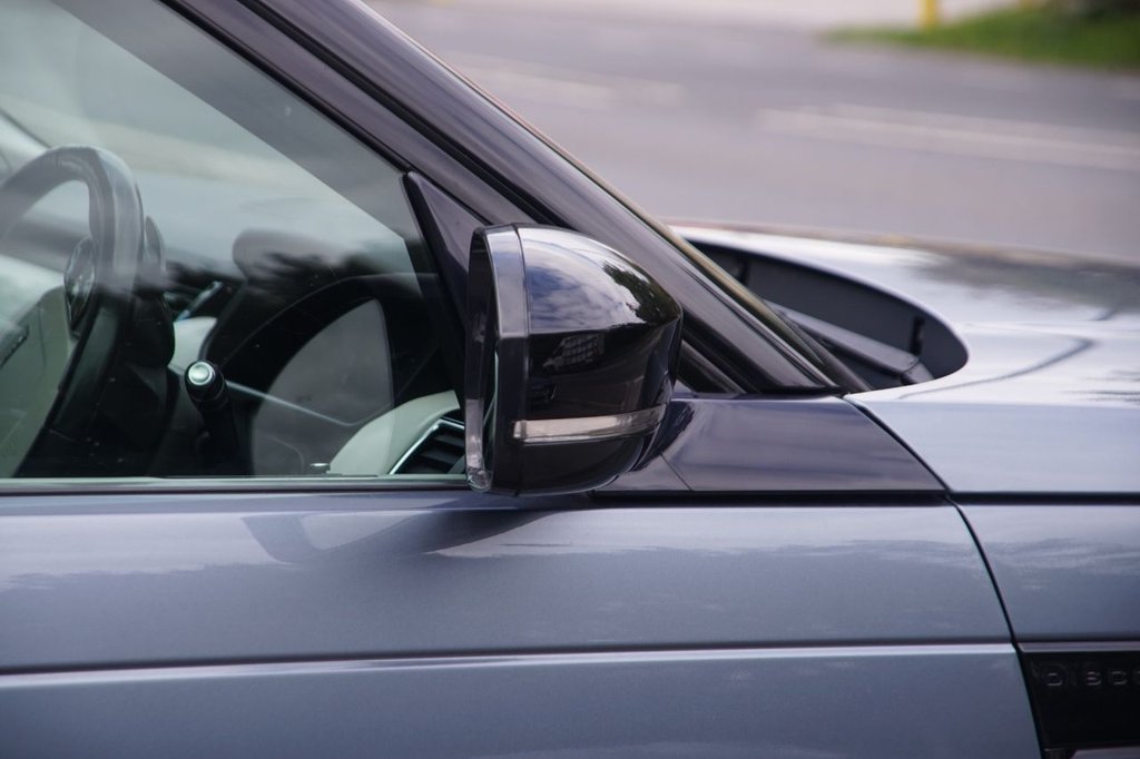 Used Land Rover Discovery 2018 for sale - 76685895: Photo 49