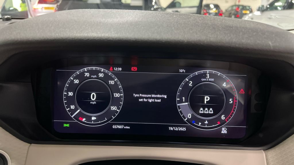 Used Land Rover Range Rover Velar 2018 for sale - 77227241: Photo 9