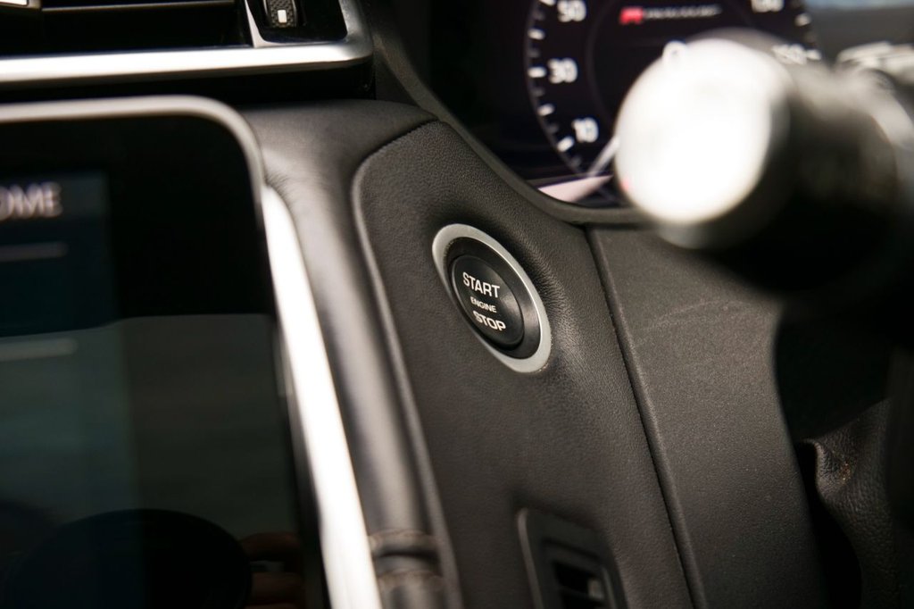 Used Land Rover Range Rover Velar 2018 for sale - 78096052: Photo 15