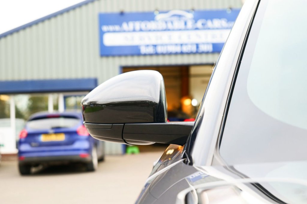 Used Land Rover Range Rover Velar 2018 for sale - 78096052: Photo 41