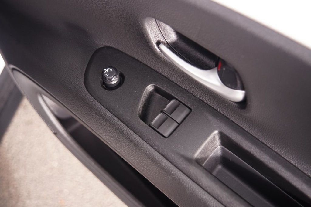 Used Toyota Aygo X 2023 for sale - 76163385: Photo 25