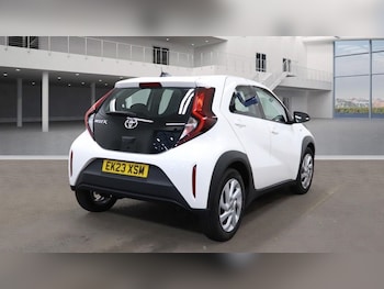 Used Toyota Aygo X 2023 for sale - 76163385: Photo 2