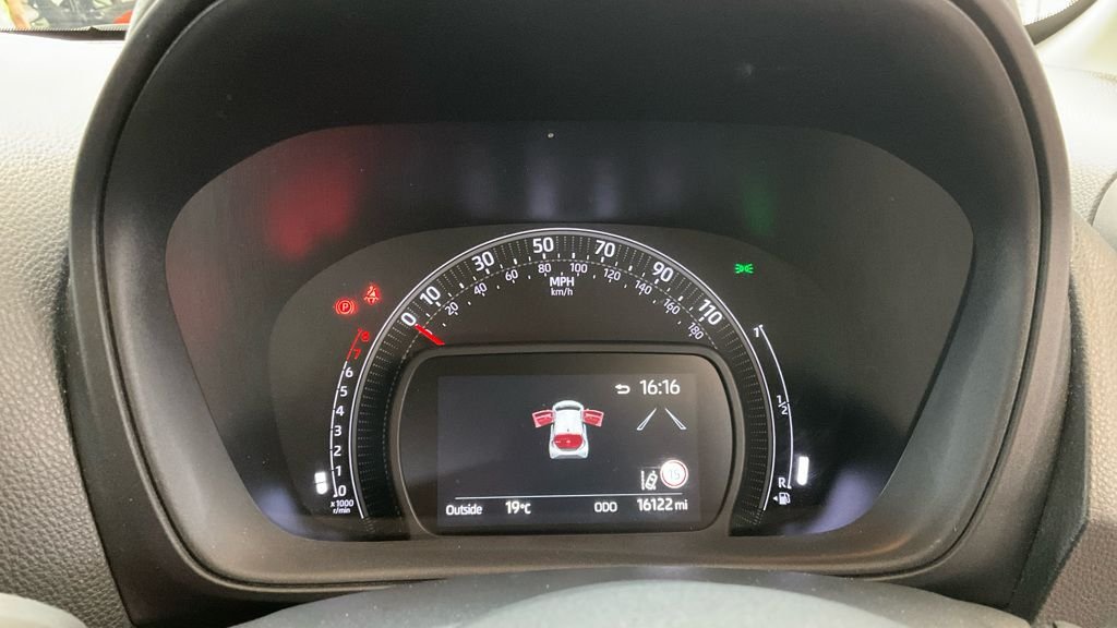 Used Toyota Aygo X 2023 for sale - 76163385: Photo 7