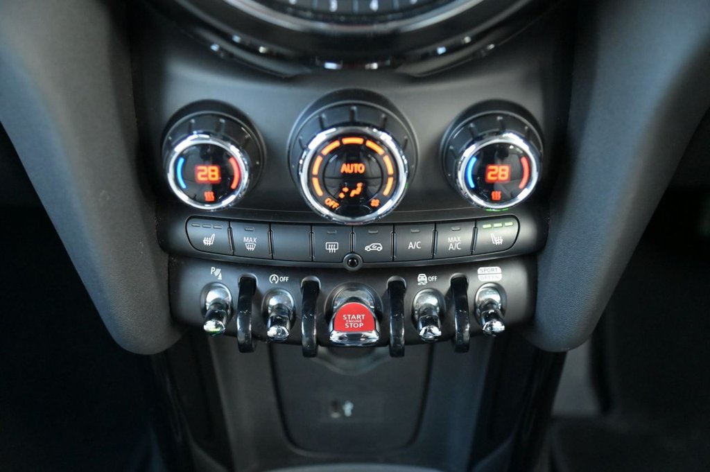 Used MINI Hatch 2019 for sale - 76632073: Photo 18