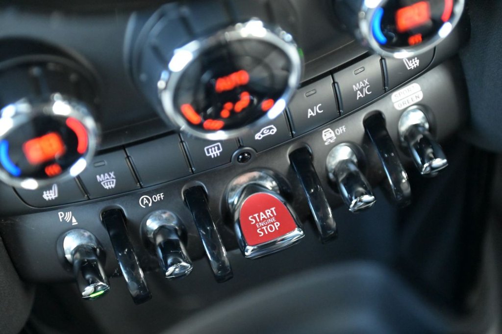 Used MINI Hatch 2019 for sale - 76632073: Photo 19