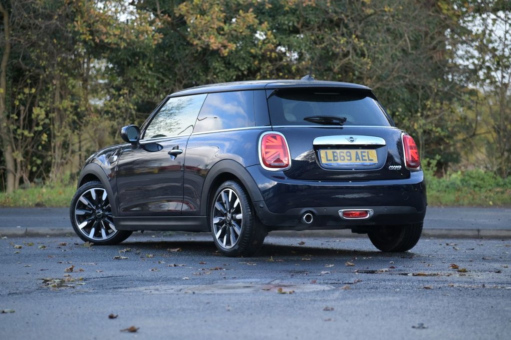 Used MINI Hatch 2019 for sale - 76632073: Photo 2