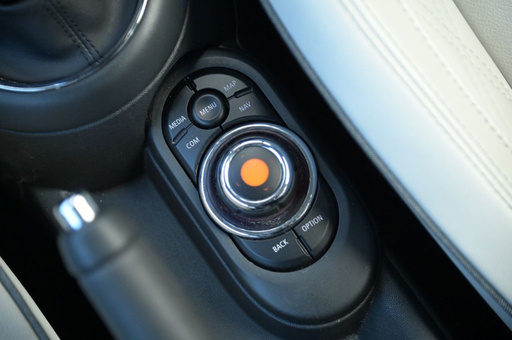 Used MINI Hatch 2019 for sale - 76632073: Photo 22