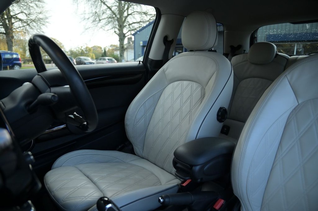 Used MINI Hatch 2019 for sale - 76632073: Photo 25