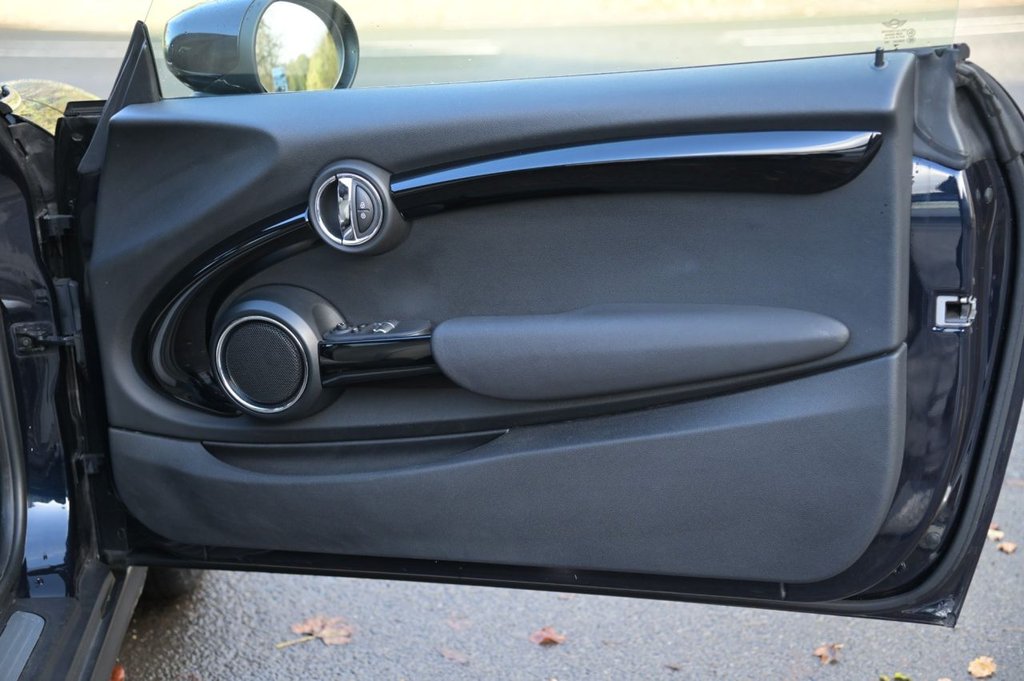 Used MINI Hatch 2019 for sale - 76632073: Photo 30