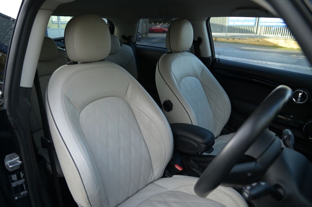 Used MINI Hatch 2019 for sale - 76632073: Photo 33