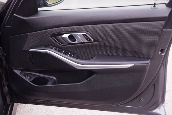 Used BMW 3 Series 2021 for sale - 75560073: Photo 27
