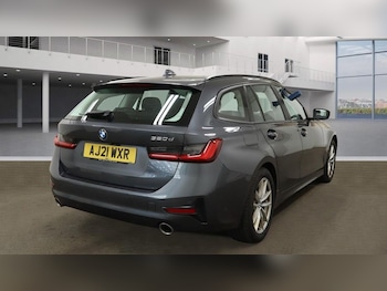 Used BMW 3 Series 2021 for sale - 75560073: Photo