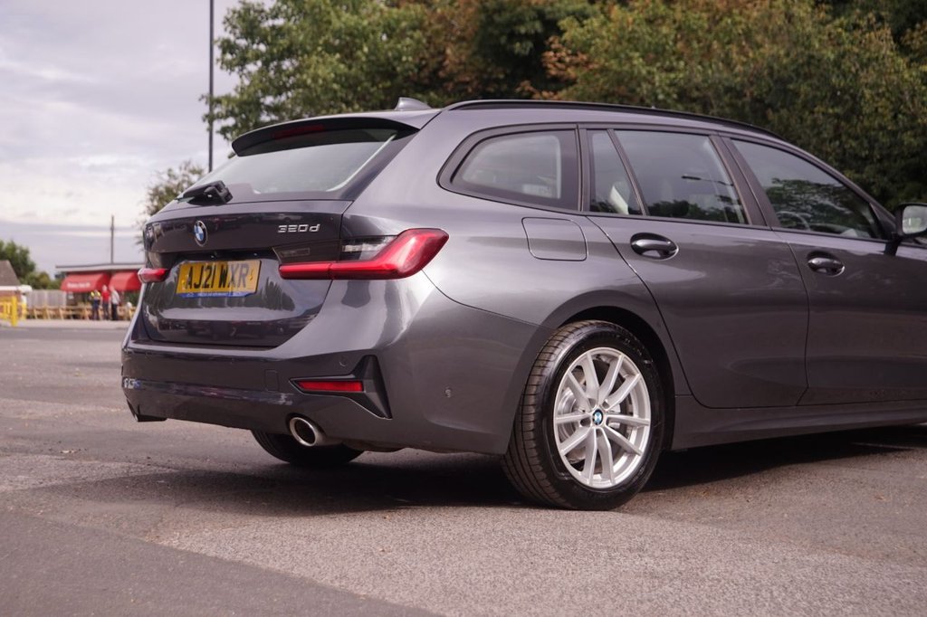 Used BMW 3 Series 2021 for sale - 75560073: Photo 42