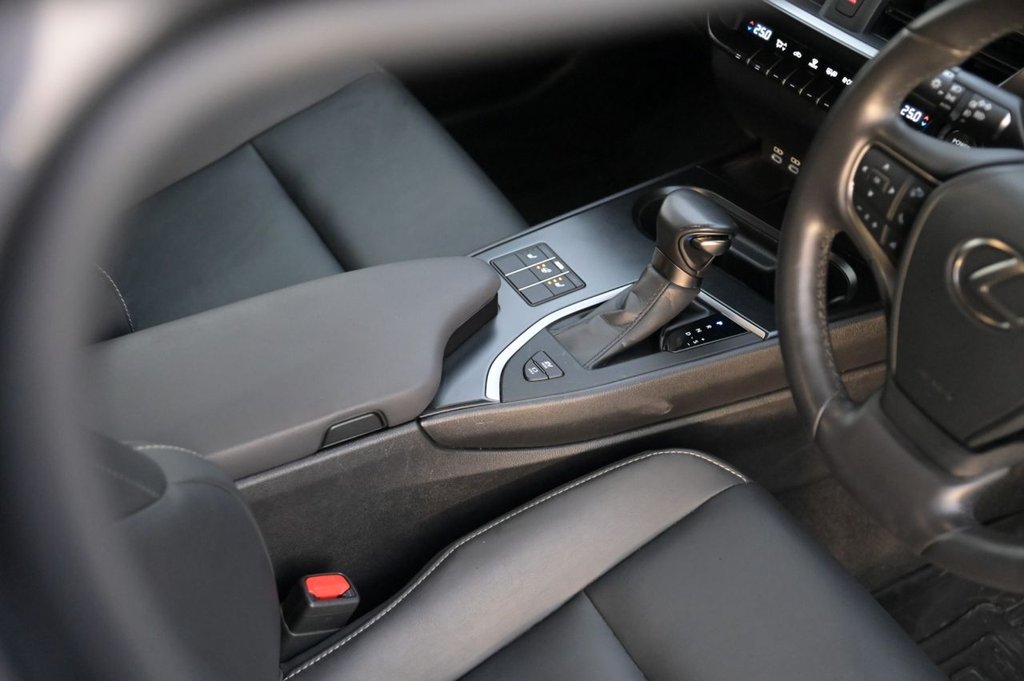 Used Lexus UX 2023 for sale - 76821130: Photo 29