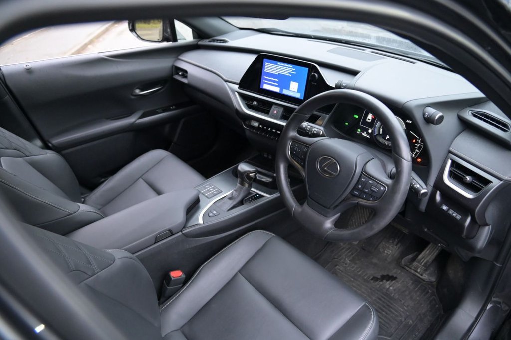 Used Lexus UX 2023 for sale - 76821130: Photo 3