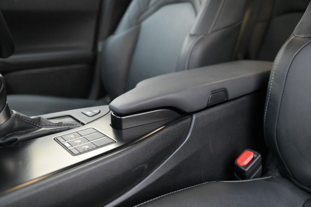 Used Lexus UX 2023 for sale - 76821130: Photo 30