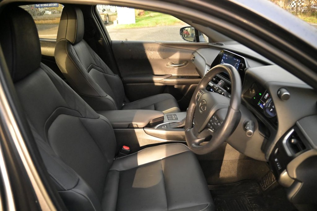 Used Lexus UX 2023 for sale - 76821130: Photo 37