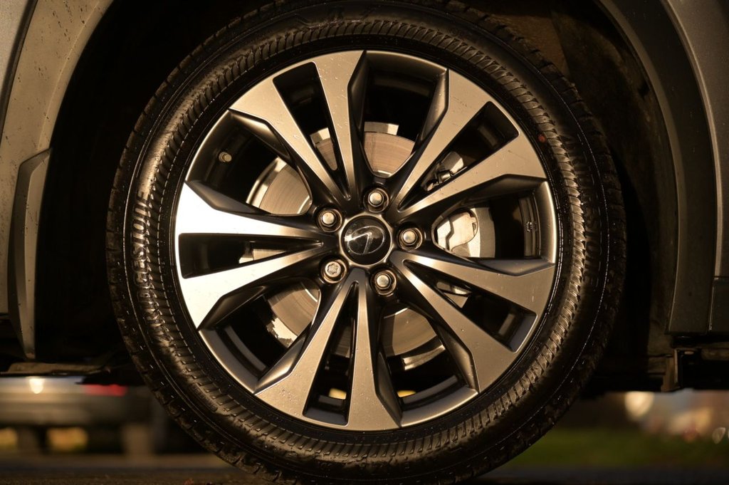 Used Lexus UX 2023 for sale - 76821130: Photo 47